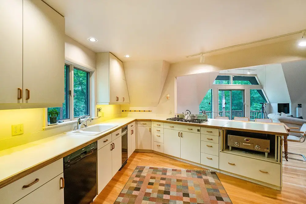 Aerial property frontage